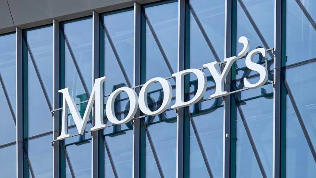 Moody’s Türkiye'nin kredi notunu pozitife çevirdi 5